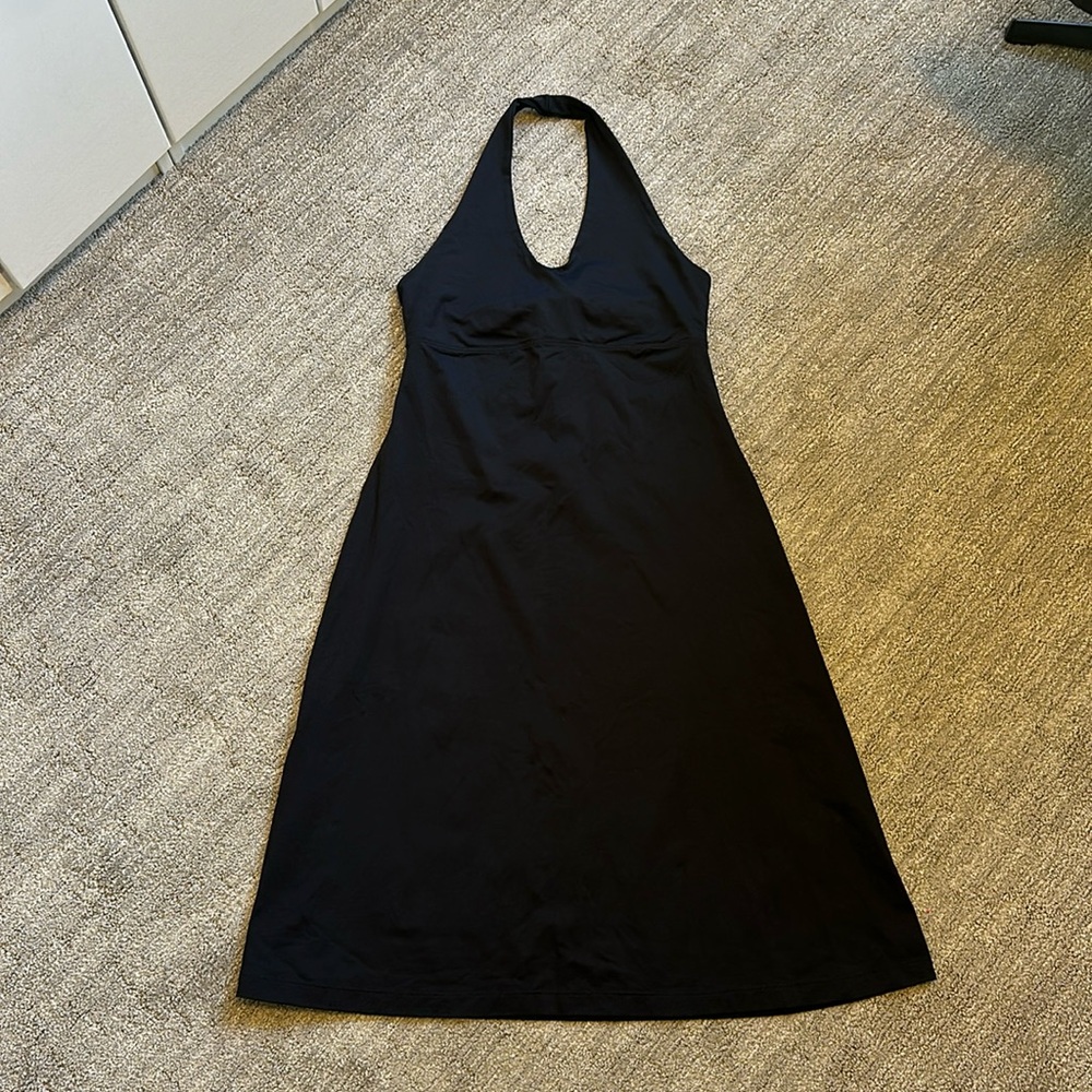 Patagonia black knee length travel dress